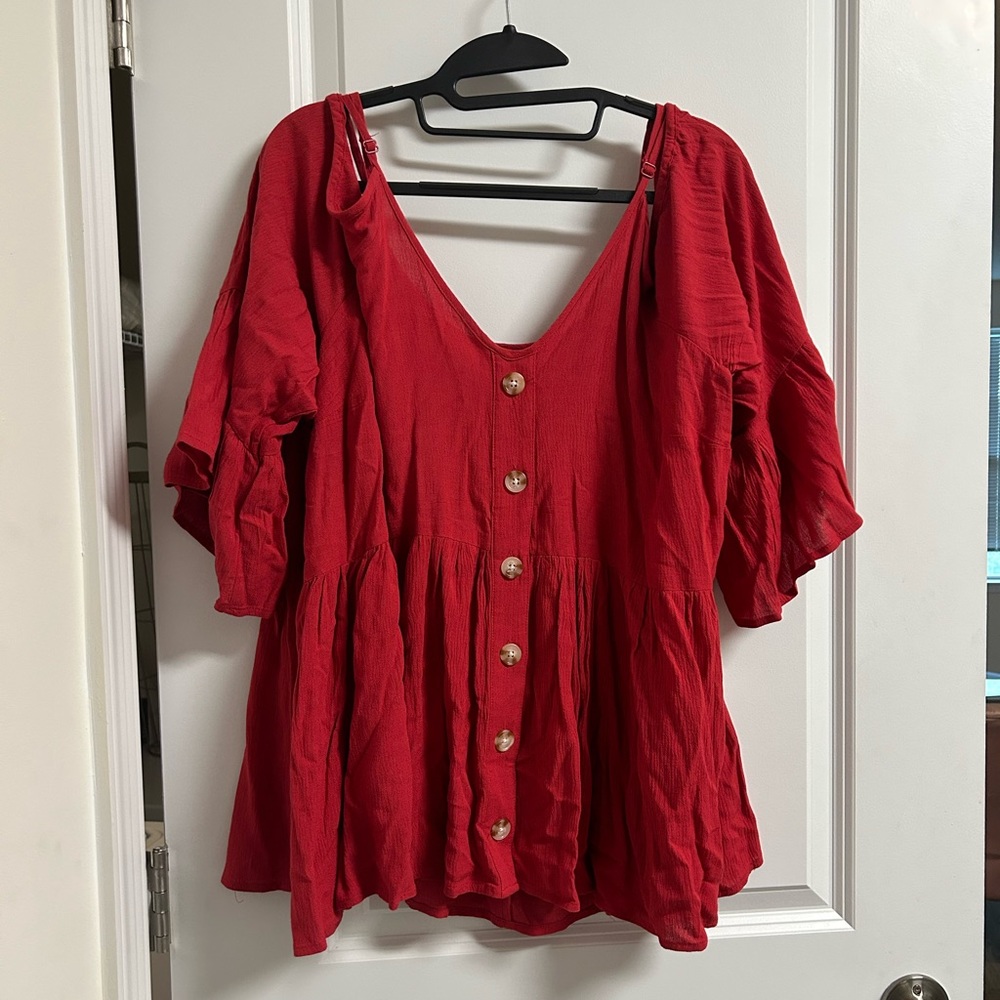 Torrid red cold shoulder cropped blouse